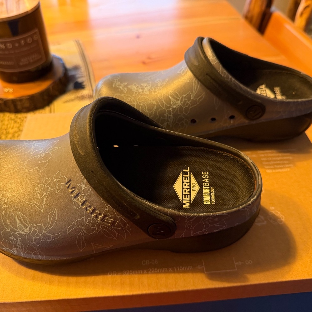 Merrell Black Gray Floral Slip-On Clogs